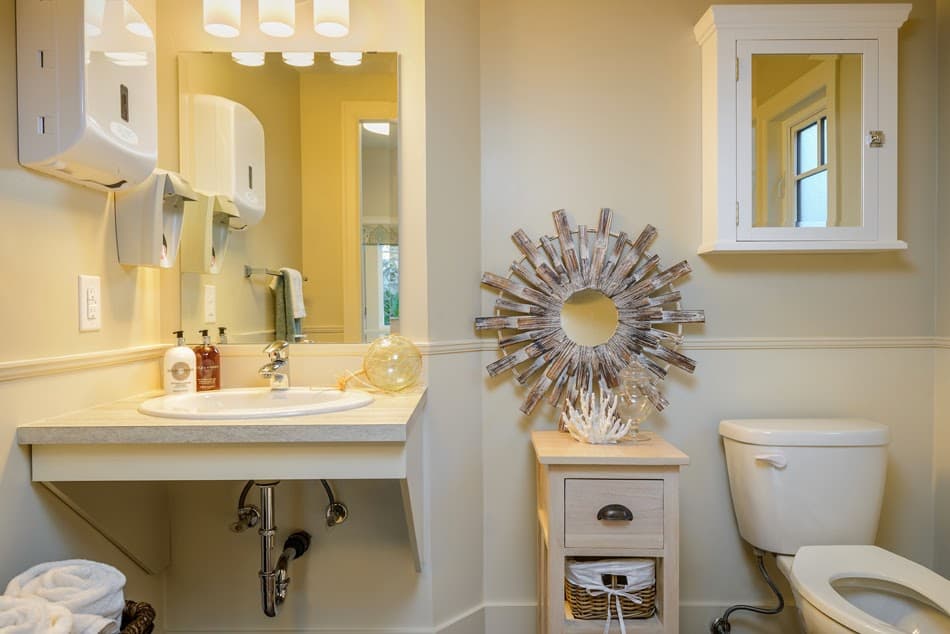 Clover Point Care photo 2