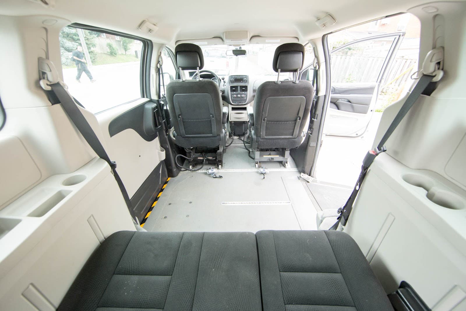 Compassion Transportation and Residence Services Inc., transportation in Toronto, photo 2