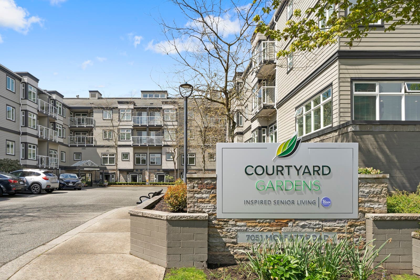 Courtyard Gardens Retirement Residence photo 2