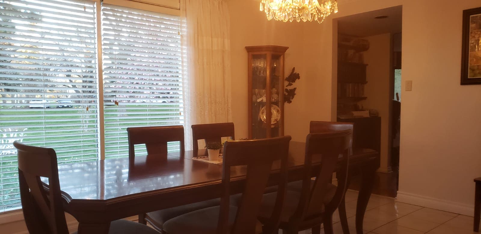 Crescent Hill Place Retirement Home photo 3