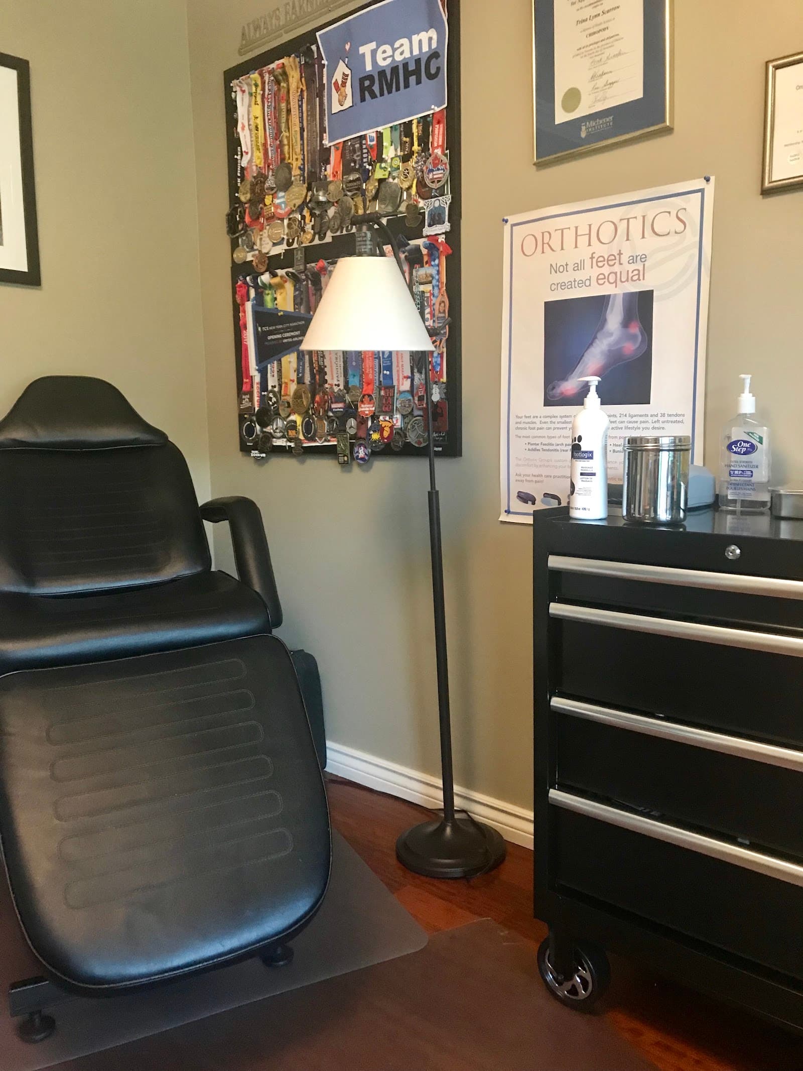 Custom Foot Clinic & Orthotic Centre, podiatry & foot care in Milton, photo 2
