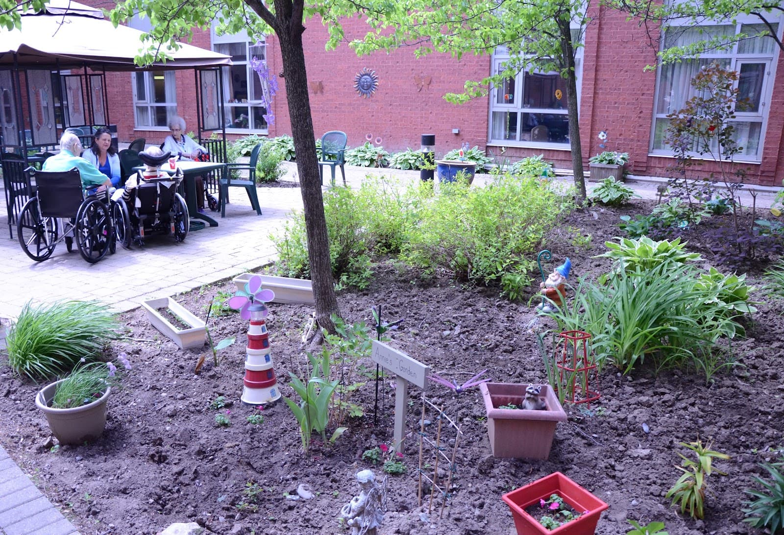 Deerwood Creek Care Community photo 1