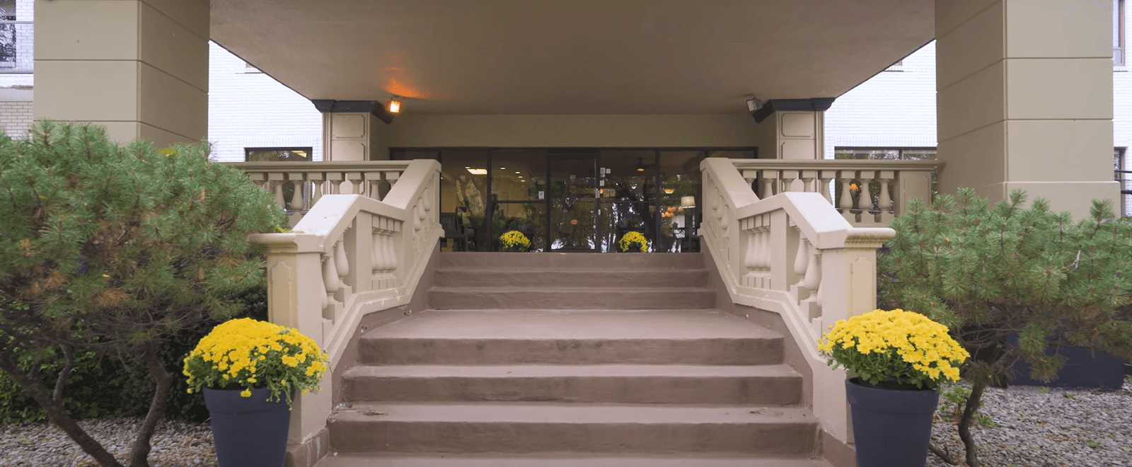 Devonshire Retirement Residence photo 2