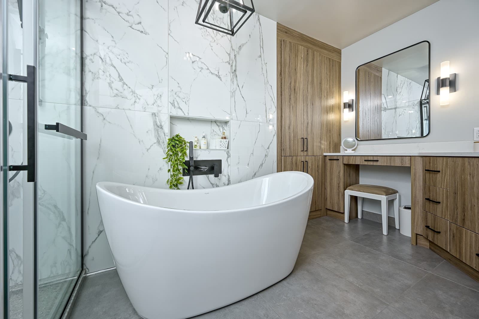 Distinctive Bathrooms & Kitchens photo 3