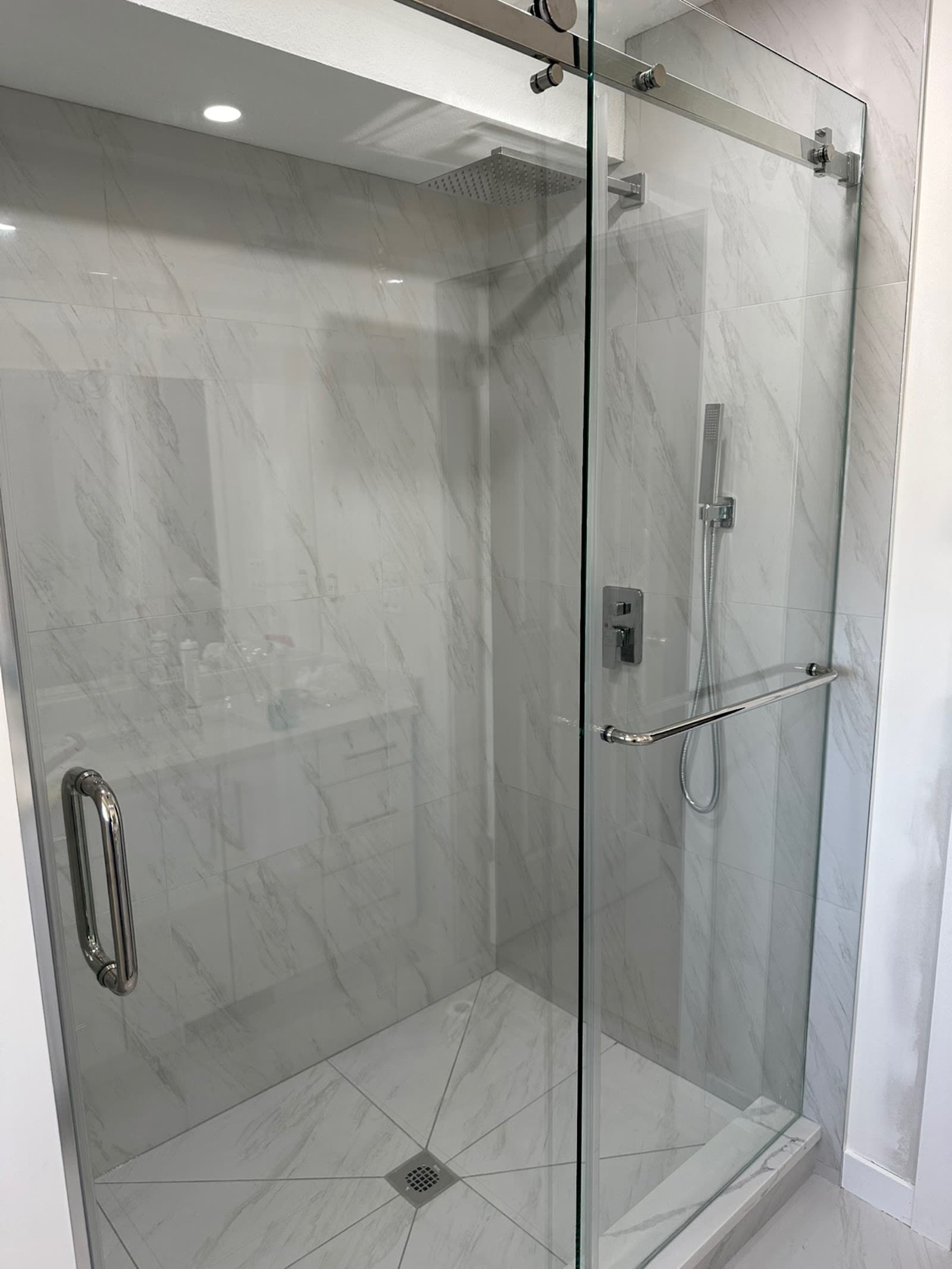 DJ SINGH RENOVATIONS LTD. - HOME KITCHEN BATHROOM photo 6