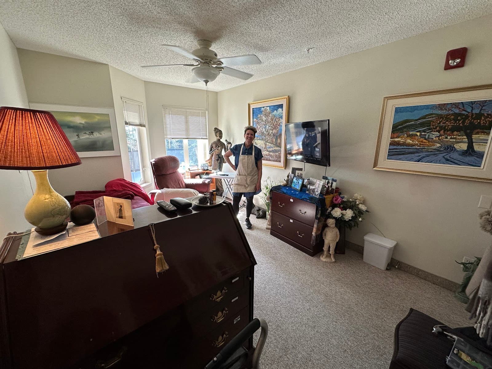 Downsizing Moms & Dads - LIVE better, MOVE easier. Seniors downsizing is a specialty. photo 3