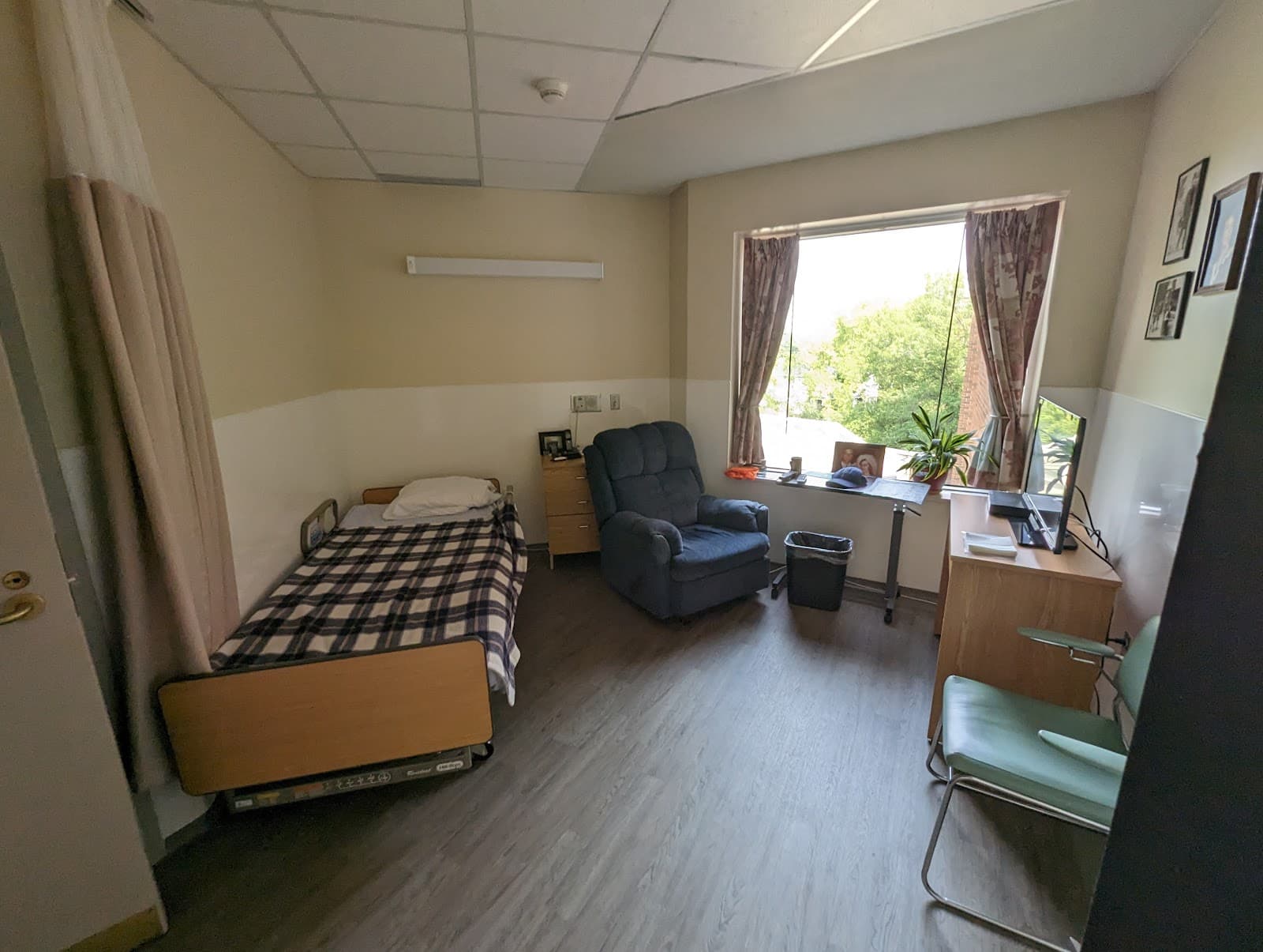 Dr. Gerald Zetter Care Centre photo 3