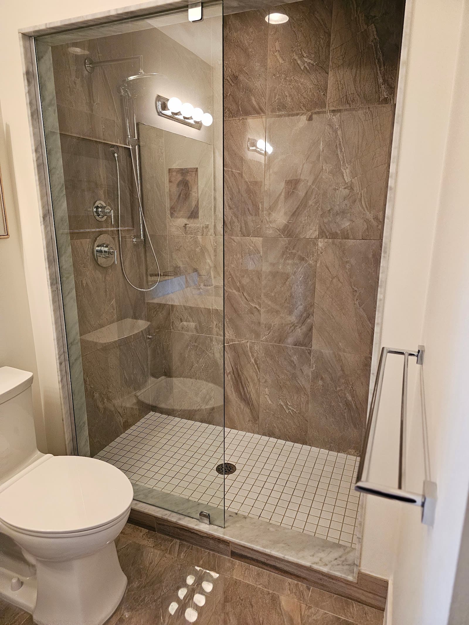 Elegant Bathrooms photo 5