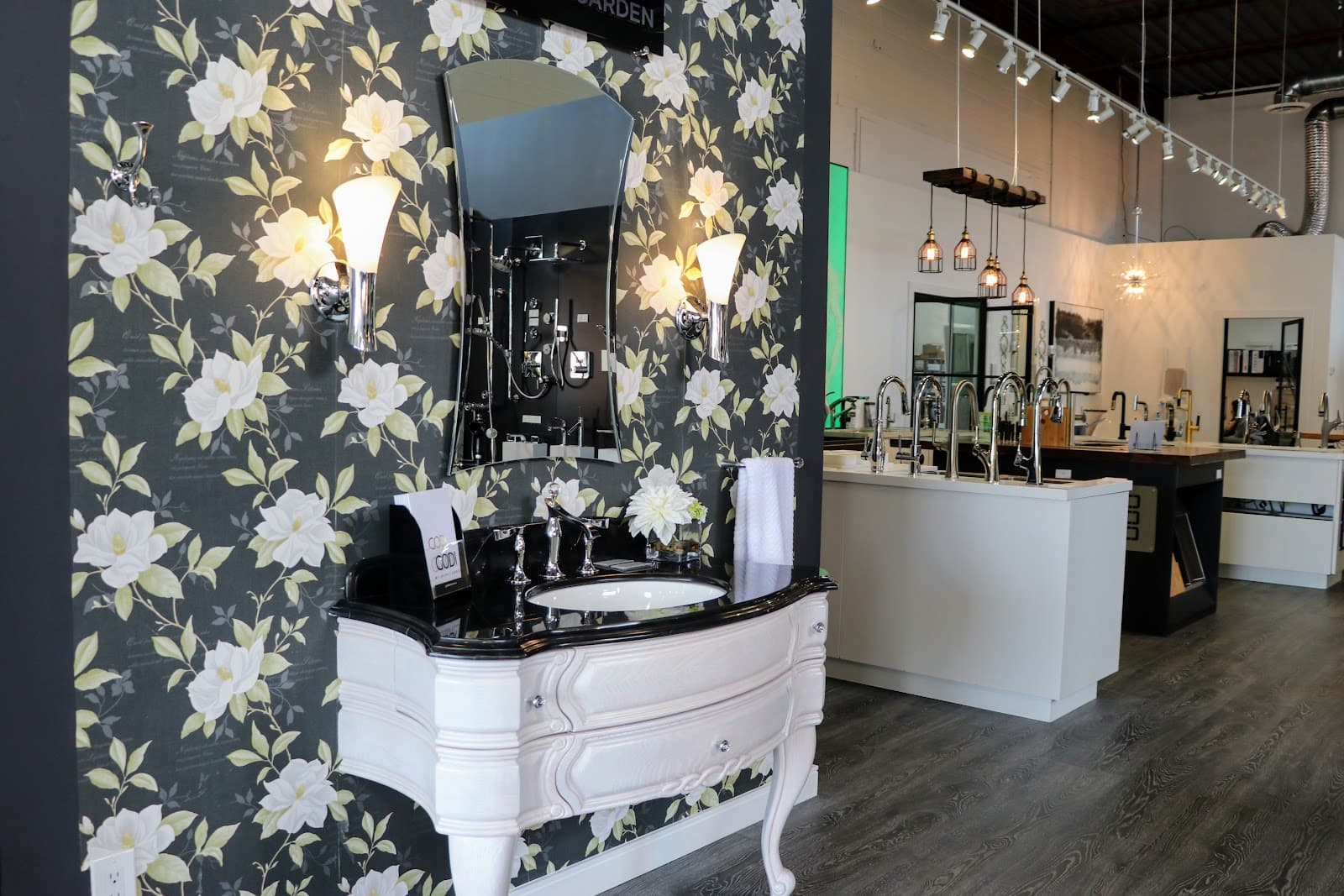 EMCO Mississauga & The Ensuite Showroom photo 1