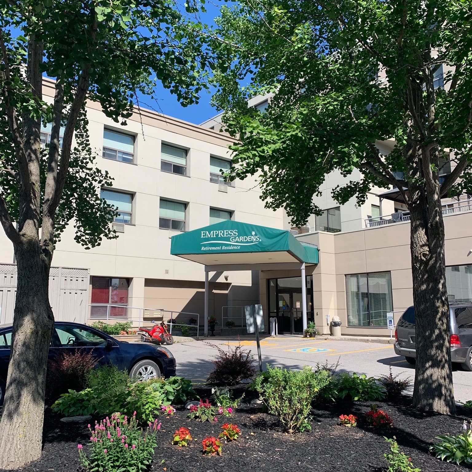 Empress Gardens Retirement Residence photo 1 of 4