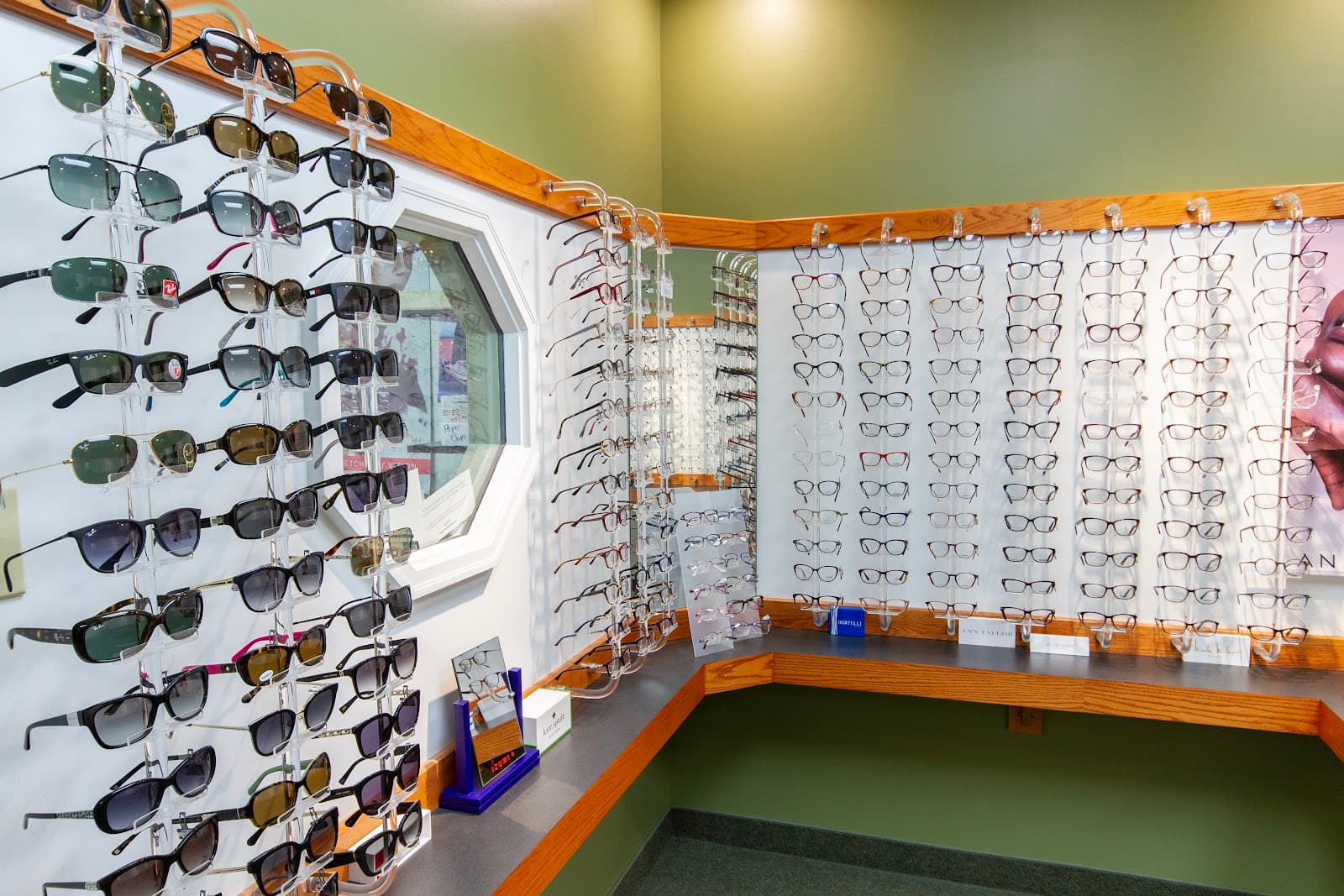 Erin Mills Optometry photo 6