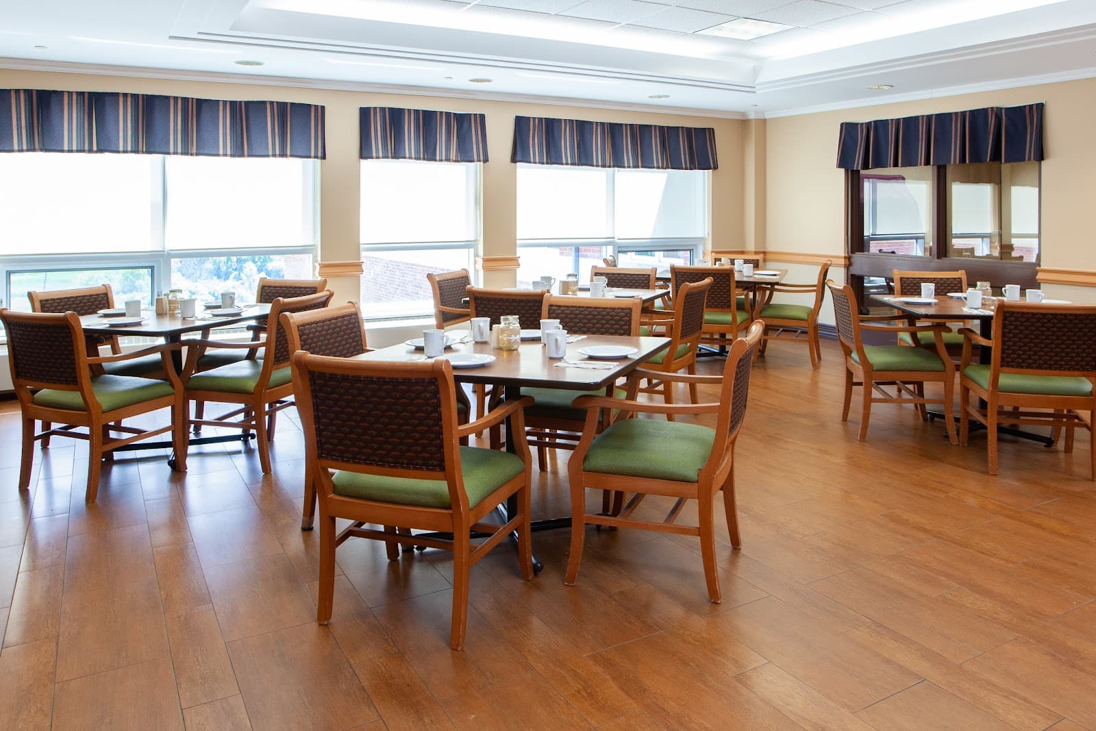 Extendicare Arbour Heights Long-Term Care Home photo 1