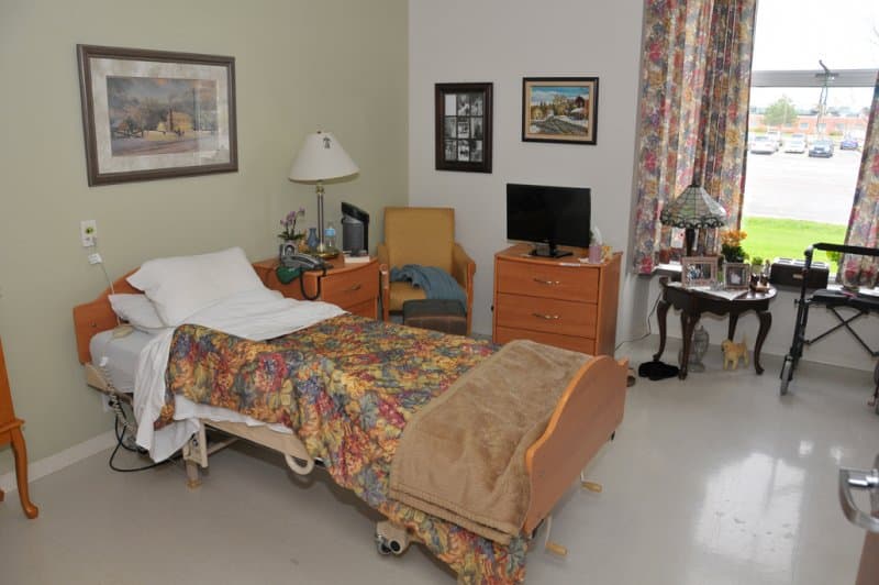 Extendicare Brampton photo 1 of 4