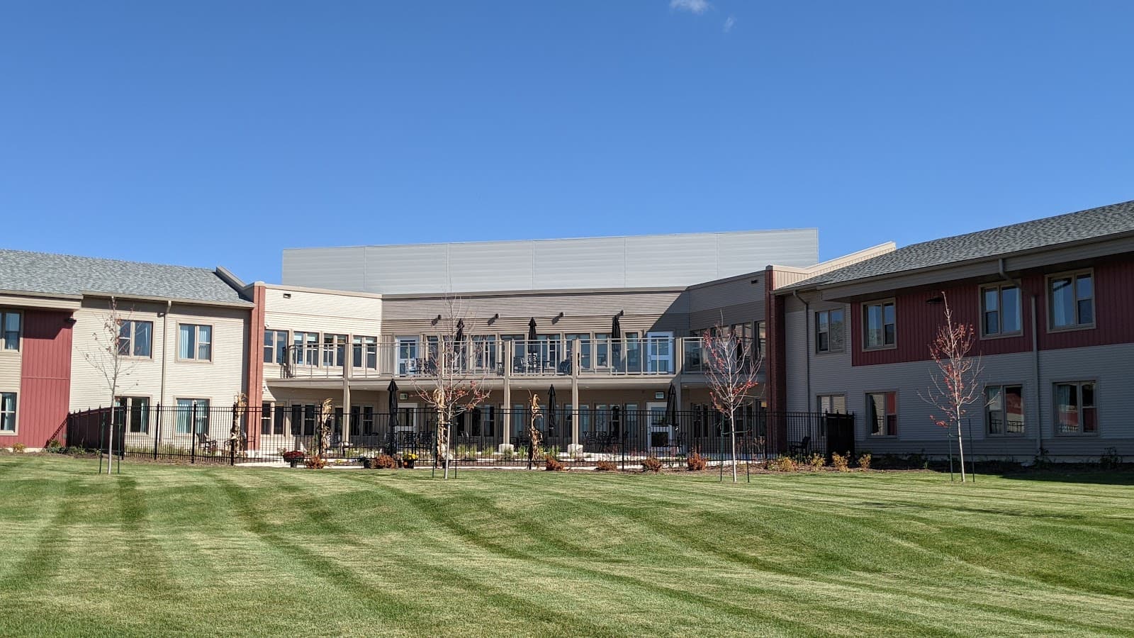 Extendicare Elmwood Place Long-Term Care Home photo 1 of 4