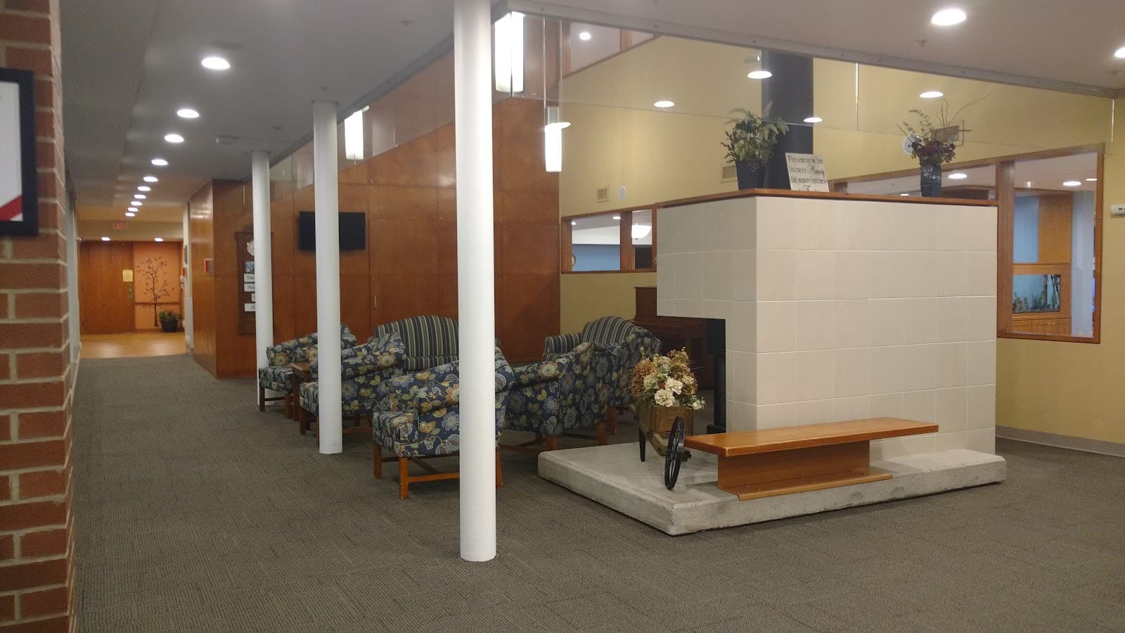 Extendicare Hamilton photo 1 of 4