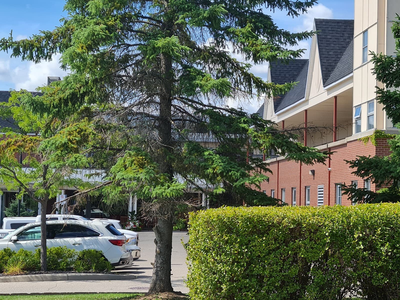 Extendicare Mississauga photo 1