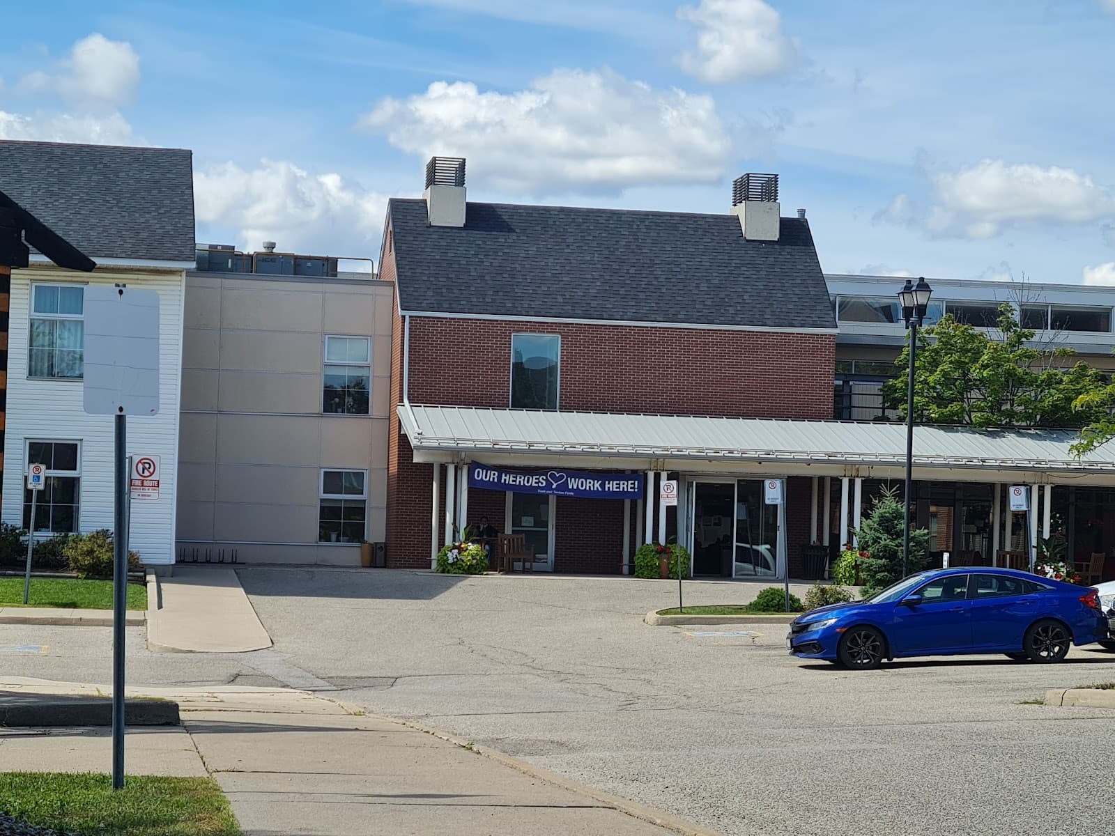 Extendicare Mississauga photo 3
