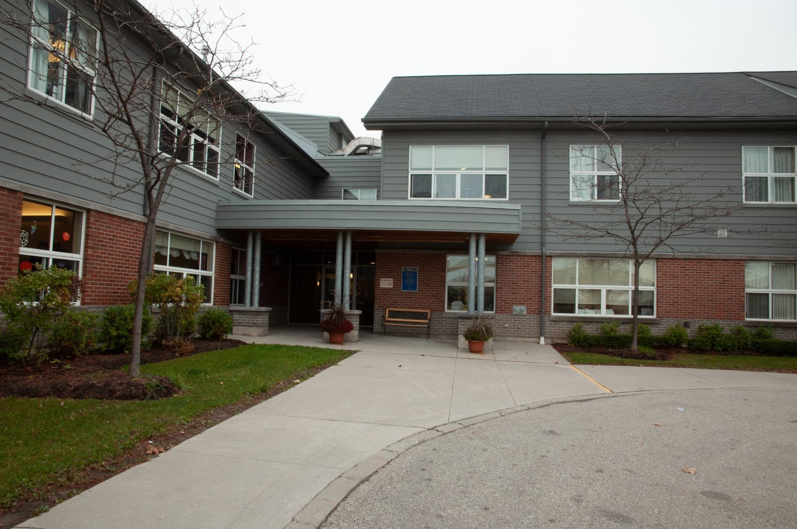 Extendicare Northridge Long-Term Care Home photo 1 of 4