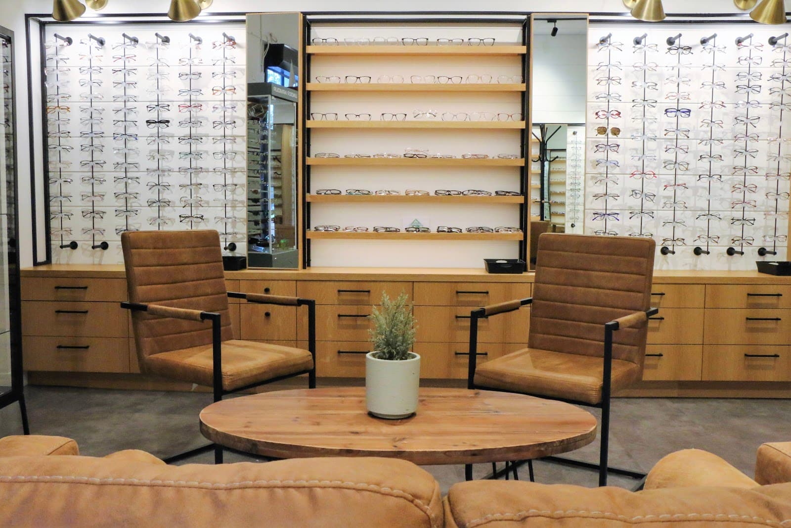 Eye Gallery photo 4