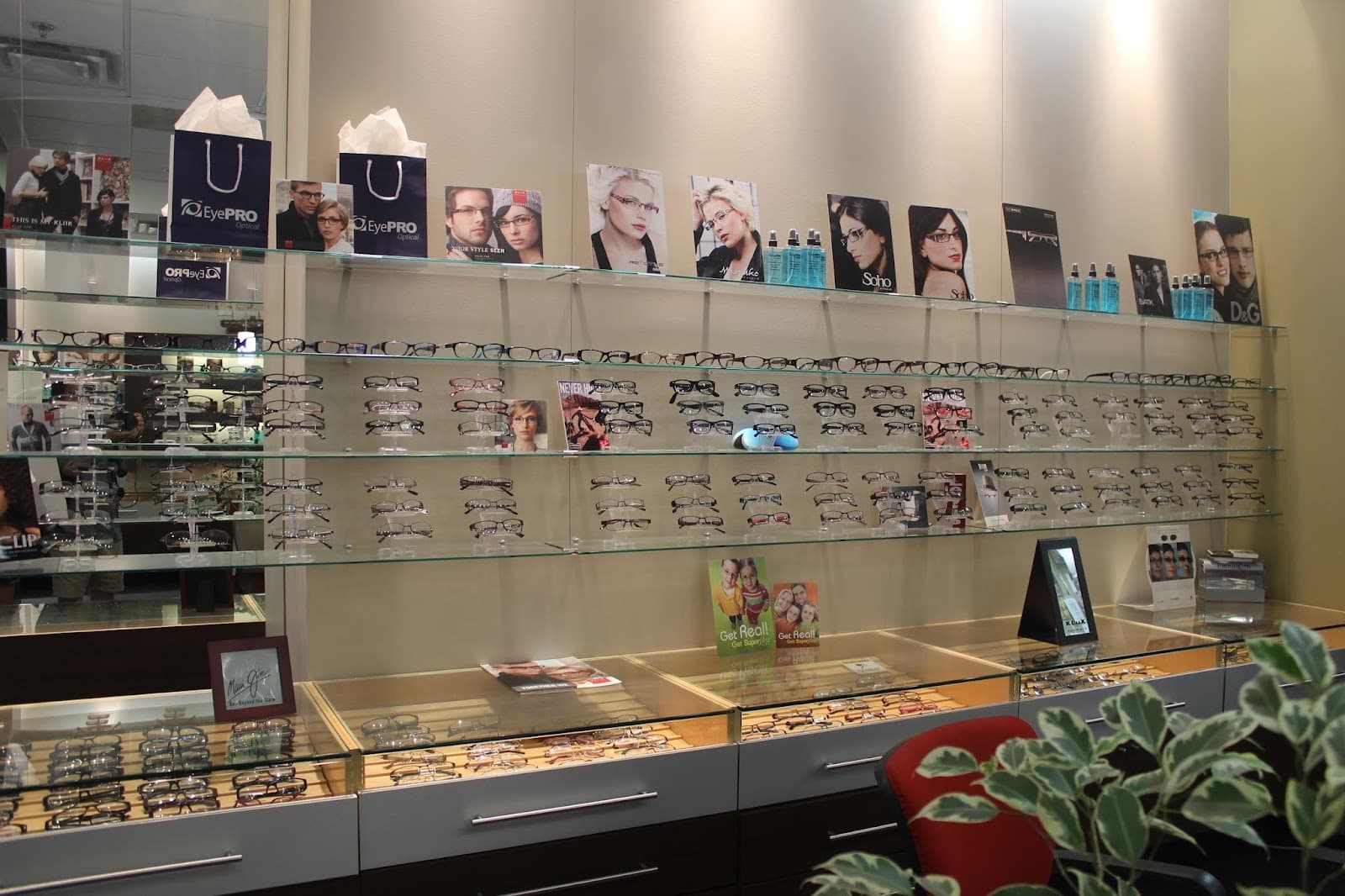 EyePRO Optometry Calgary photo 3