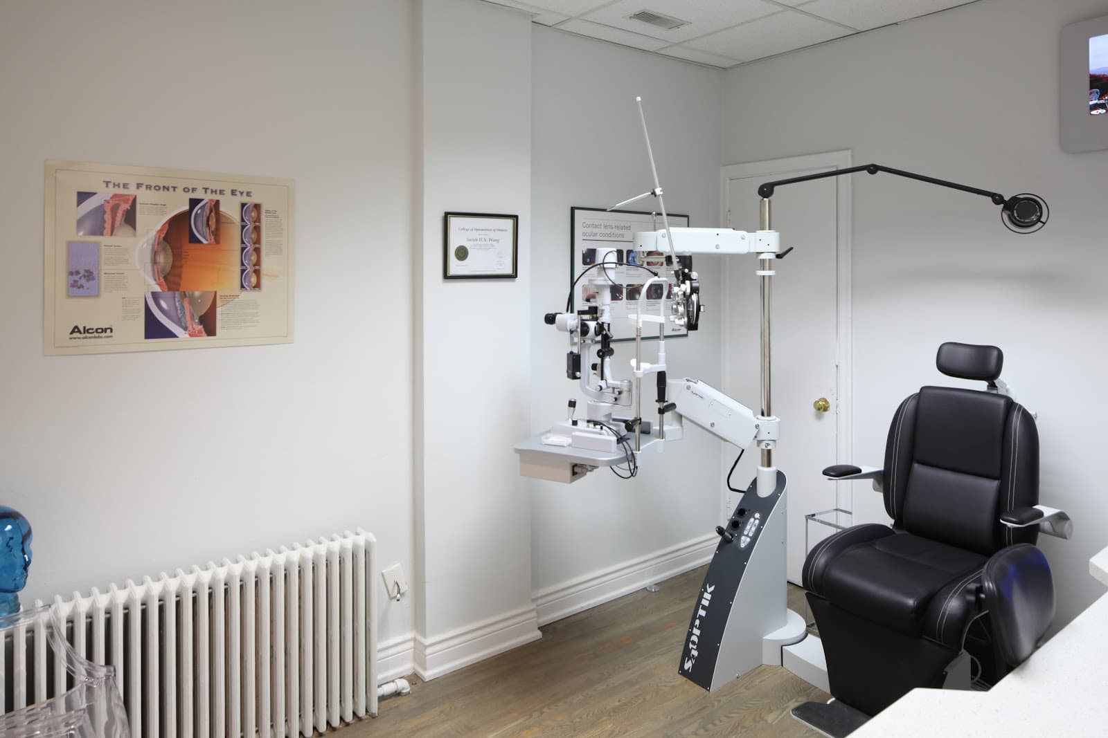Eyes On Avenue Optical photo 1