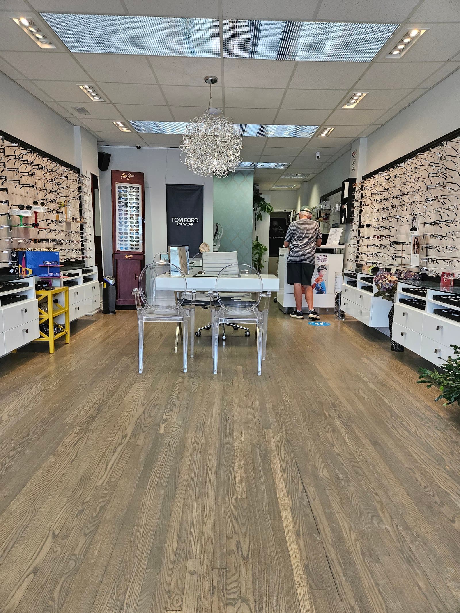 Eyes On Avenue Optical photo 3