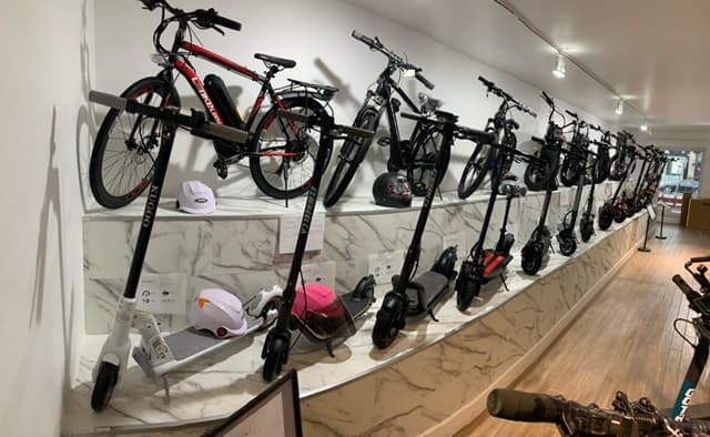 EZWheel Centre de Service * VÉLOS ET TROTTINETTES ELECTRIQUES * ELECTRIC SCOOTERS & BIKES photo 5