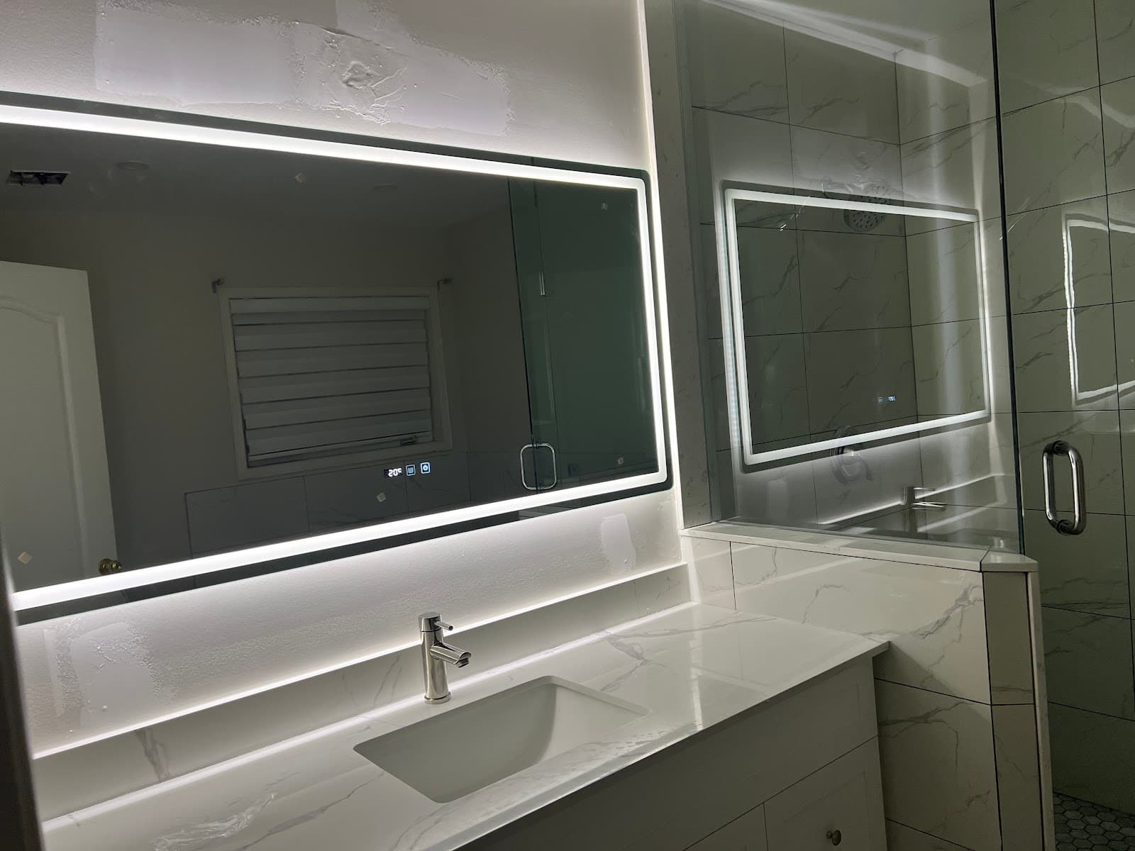 Flooring, Staircase Installation, Home Renovation - Kitchen Remodelling, Bathroom Renovation