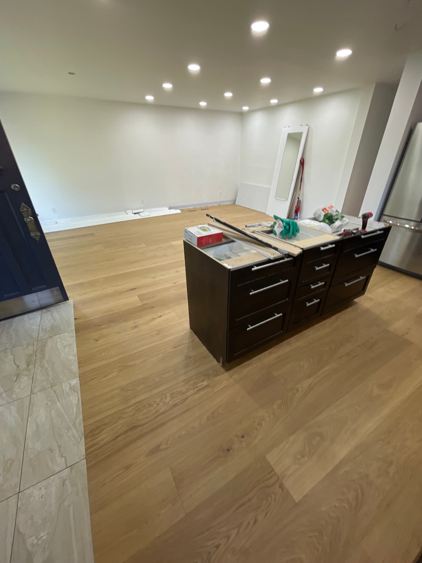 Flooring, Staircase Installation, Home Renovation - Kitchen Remodelling, Bathroom Renovation photo 4