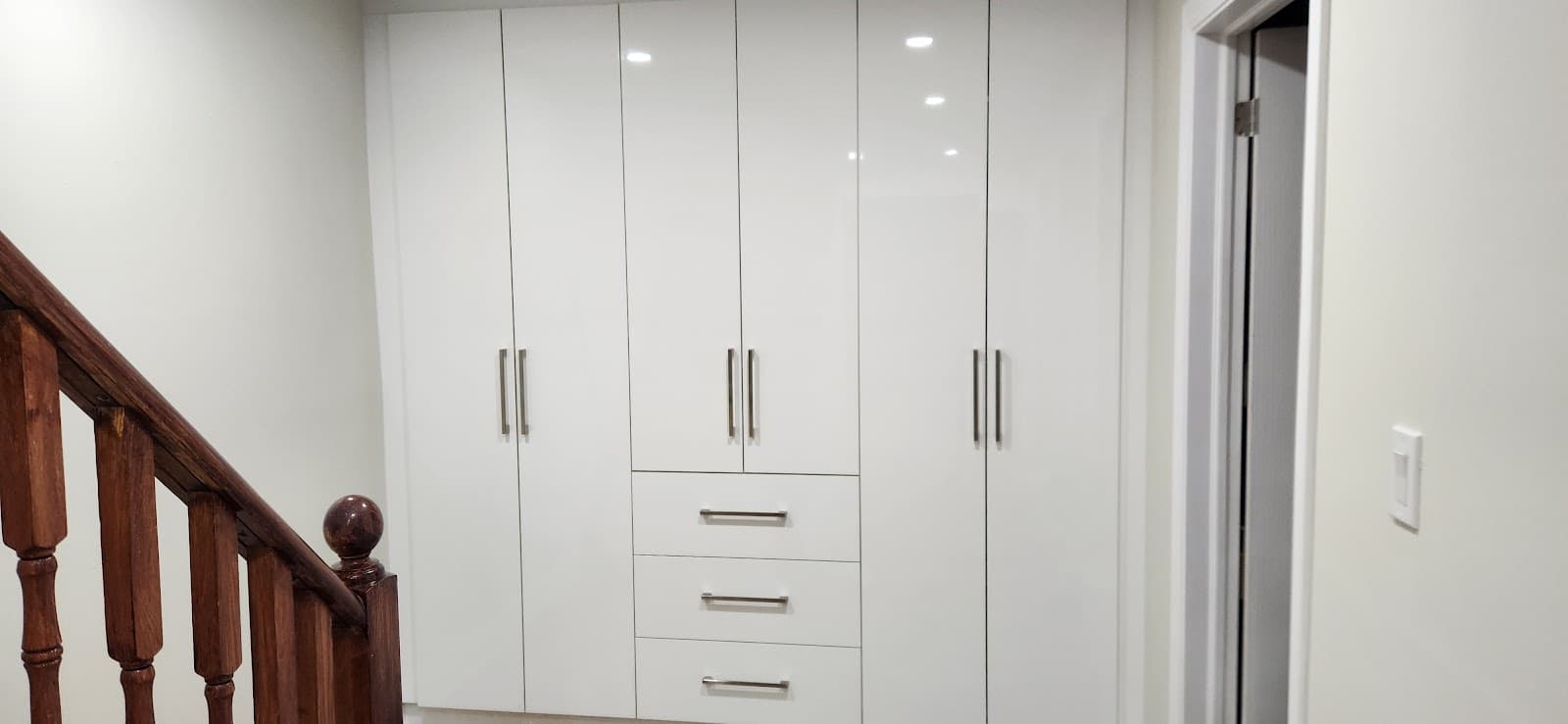 Flooring, Staircase Installation, Home Renovation - Kitchen Remodelling, Bathroom Renovation photo 5