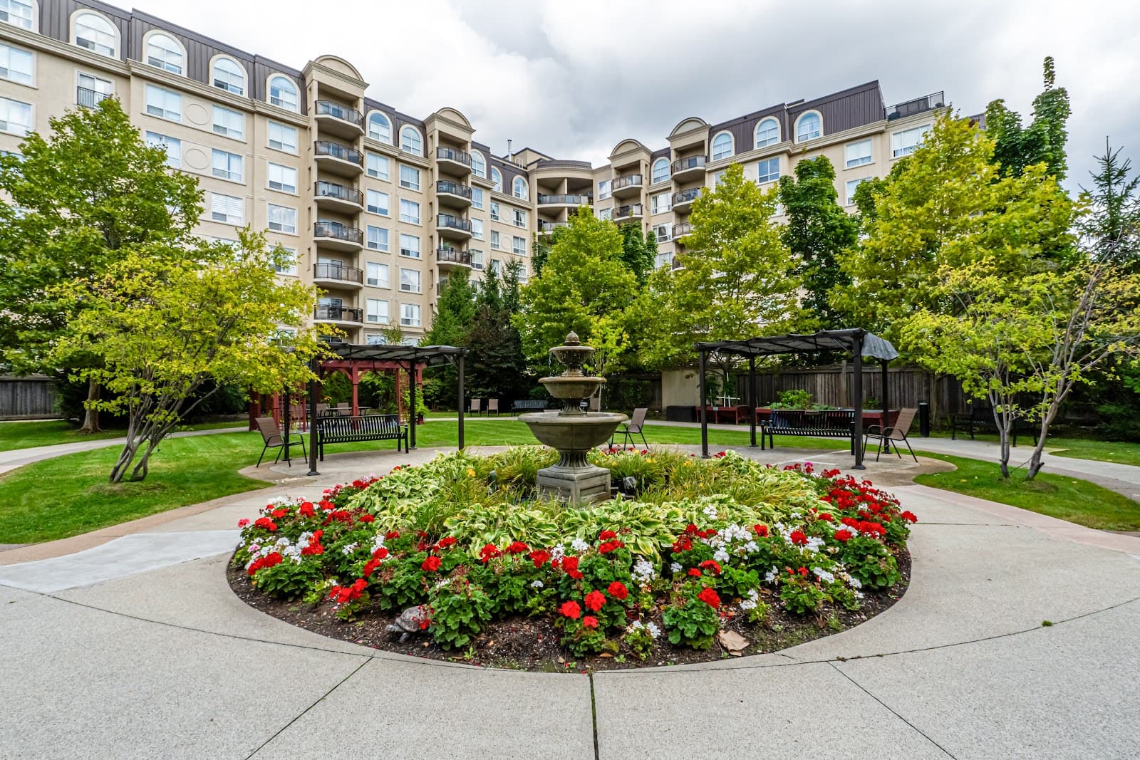 Four Elms Retirement Residence photo 1 of 4
