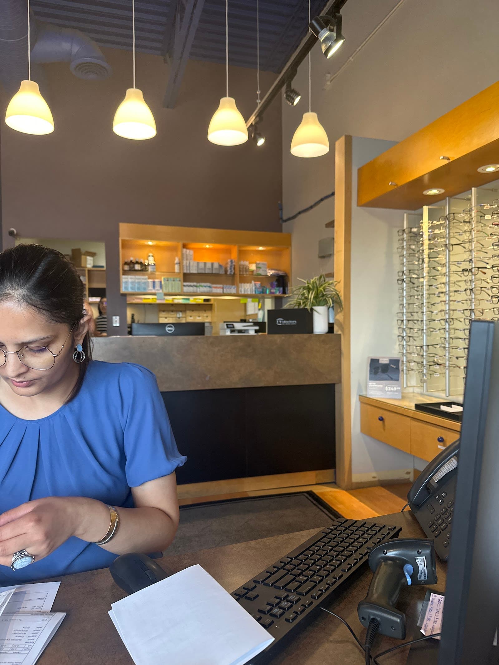 FYidoctors - Calgary - Harvest Hills photo 5