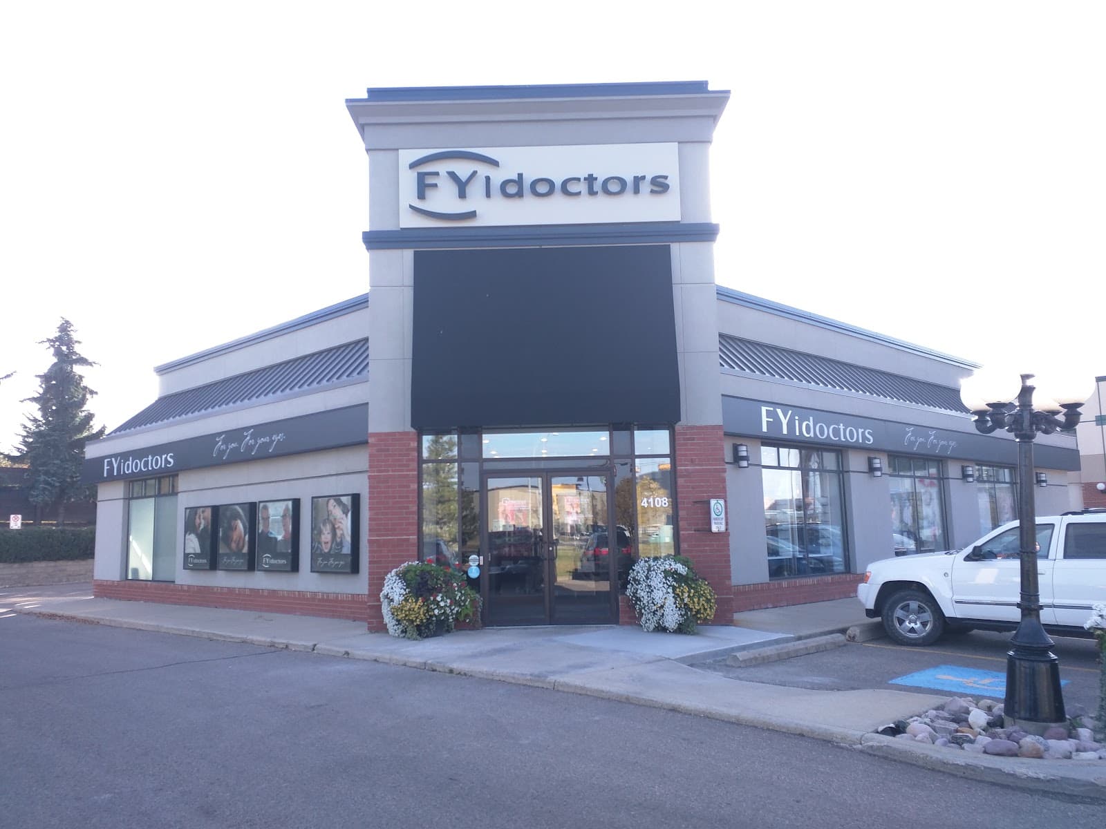 FYidoctors - Edmonton - Calgary Trail photo 1