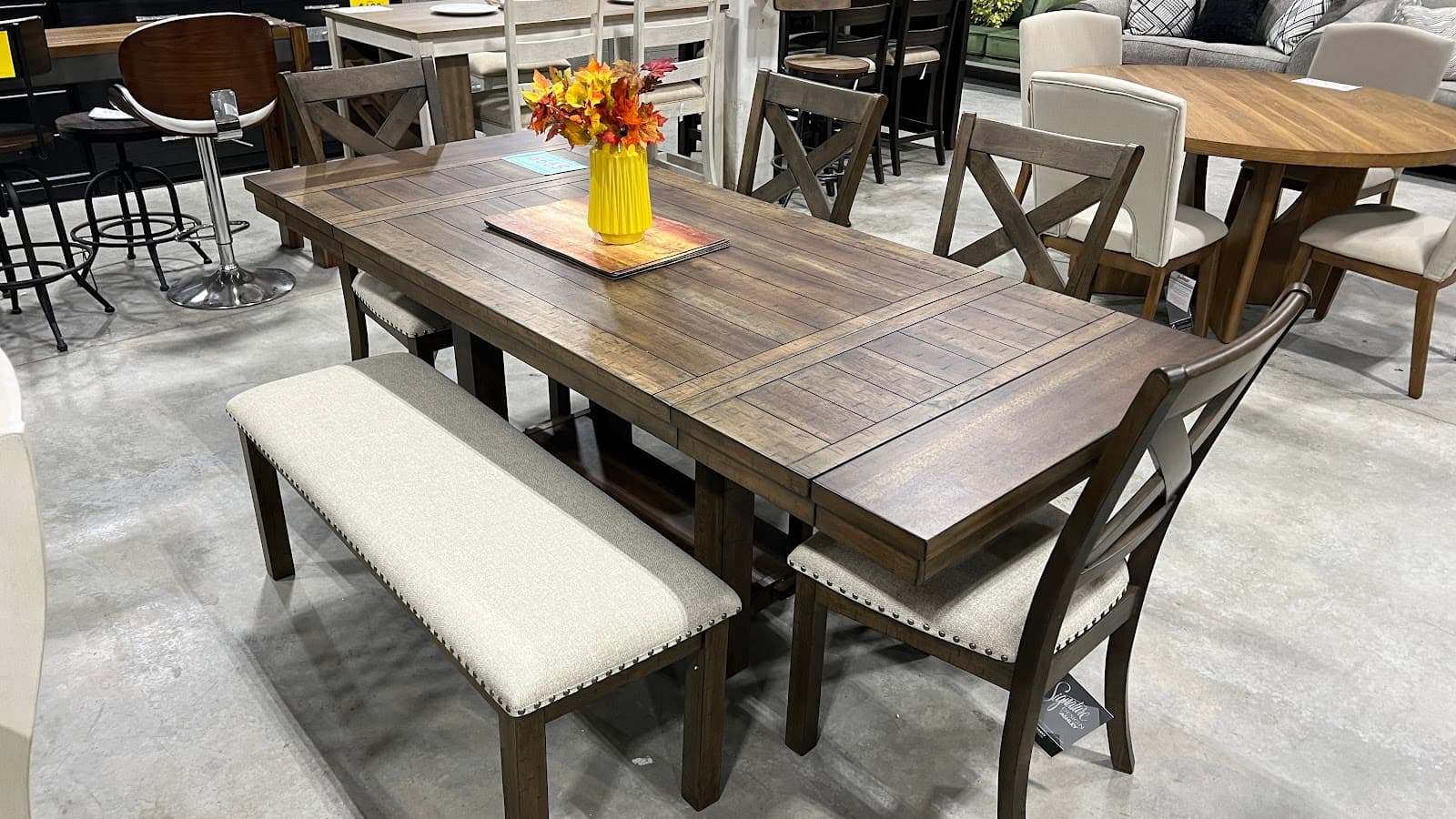 G&L Furniture Warehouse photo 4