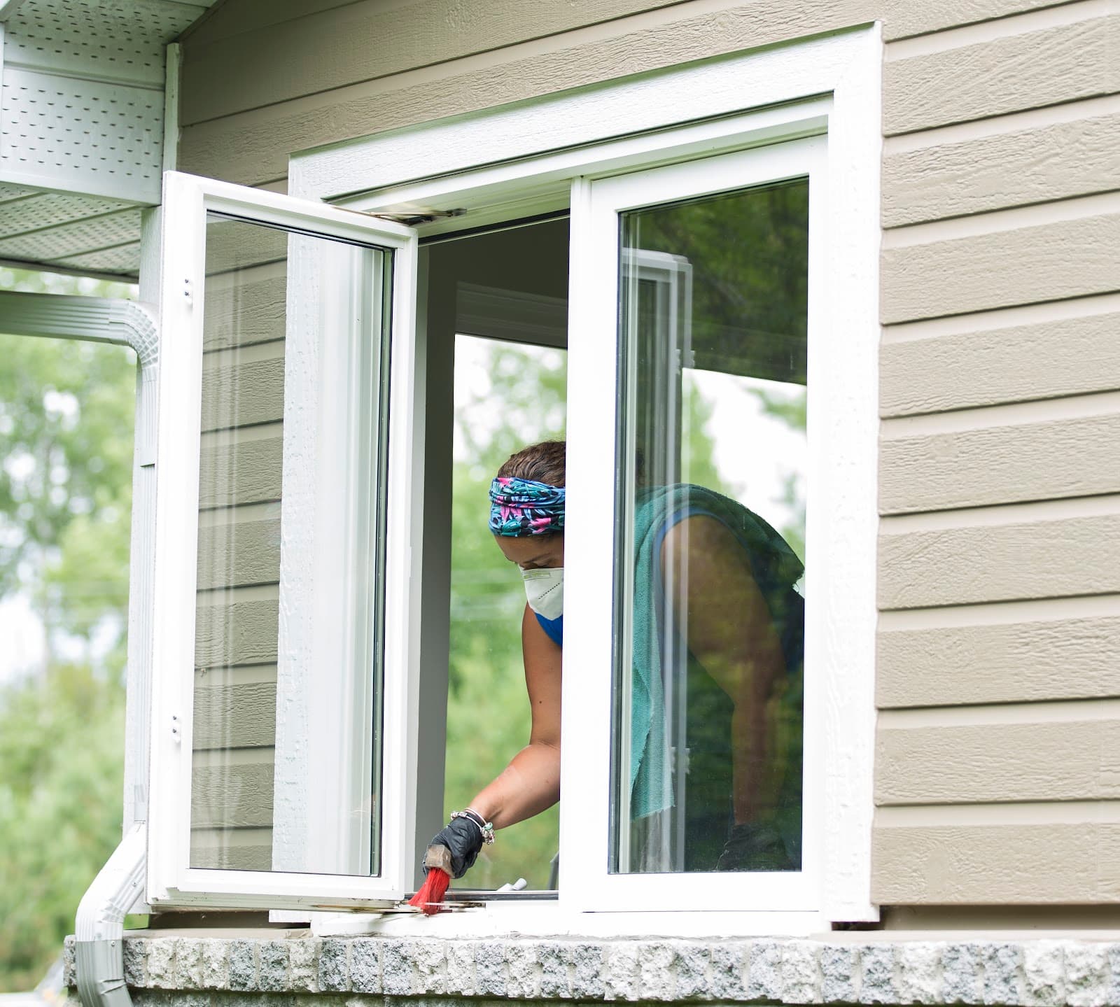 GlassMate Window Cleaning, eavestrough cleaning in Ottawa, photo 2
