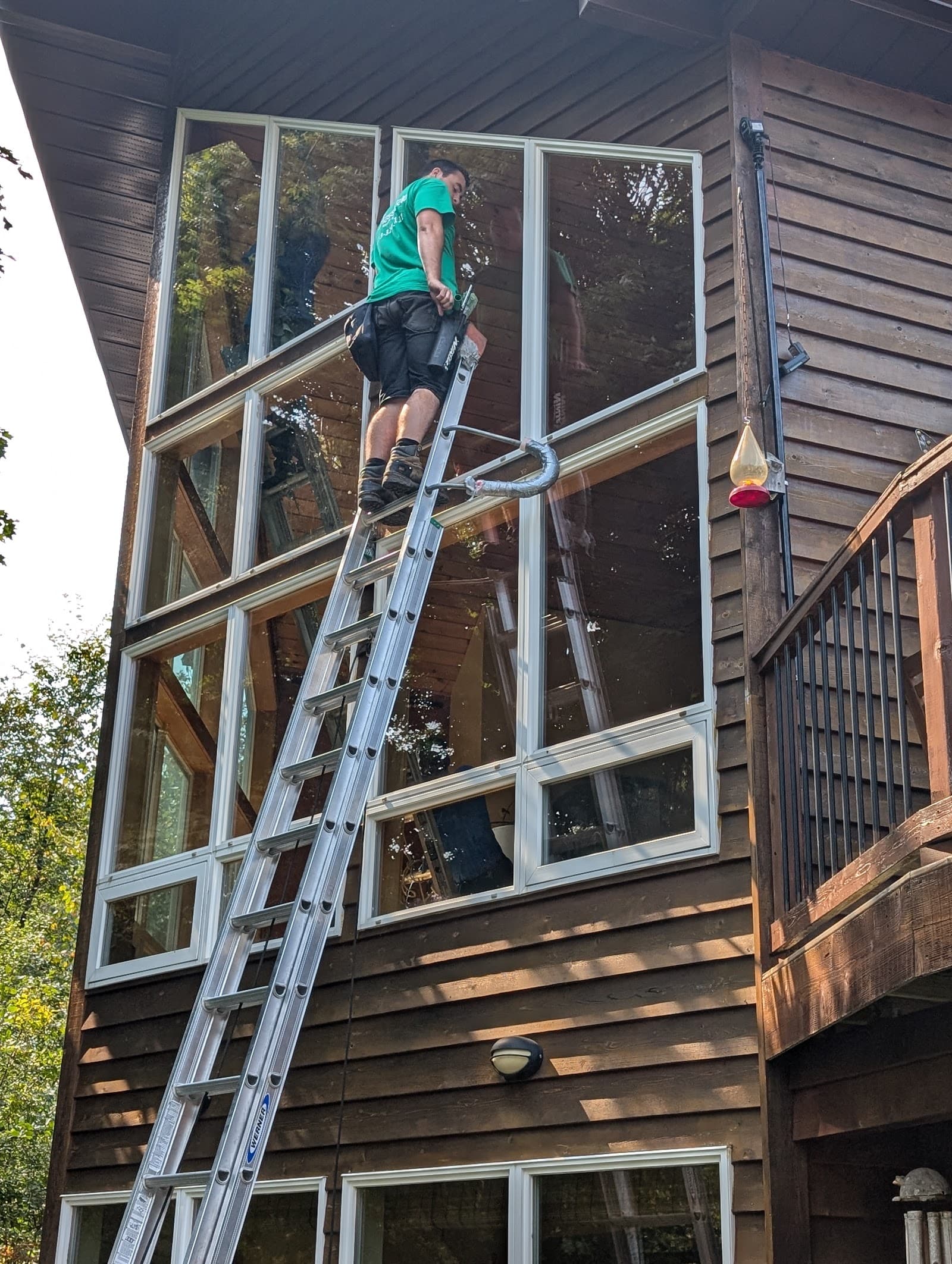 GlassMate Window Cleaning, eavestrough cleaning in Ottawa, photo 3