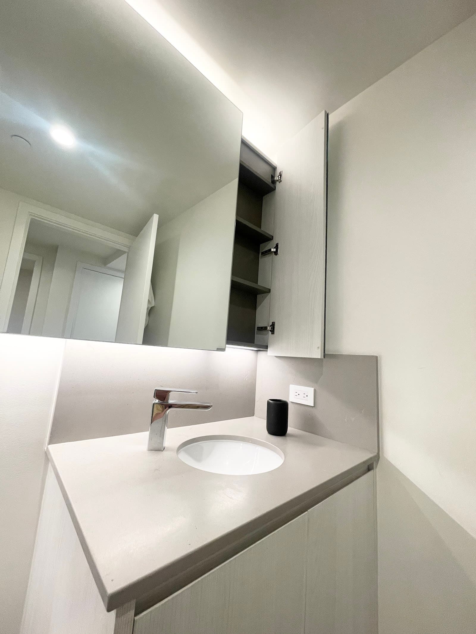 GRAND RENOVATIONS AND CONSTRUCTION photo 6