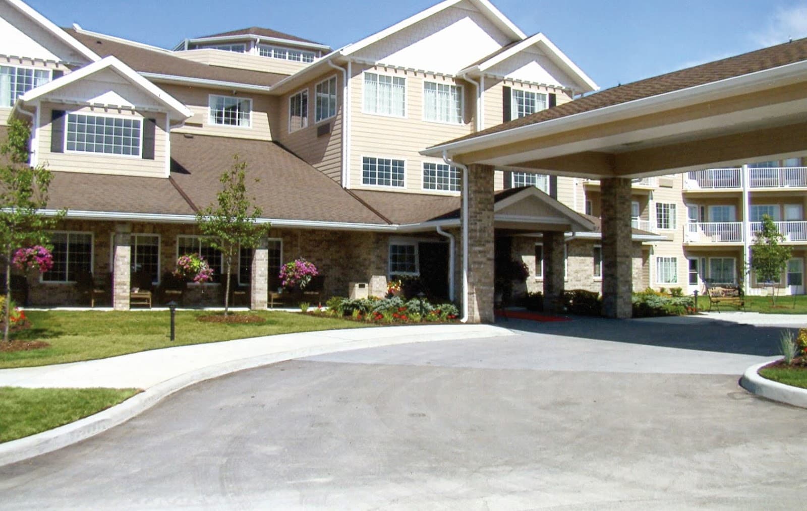 Guelph Lake Commons Retirement Community photo 1 of 4