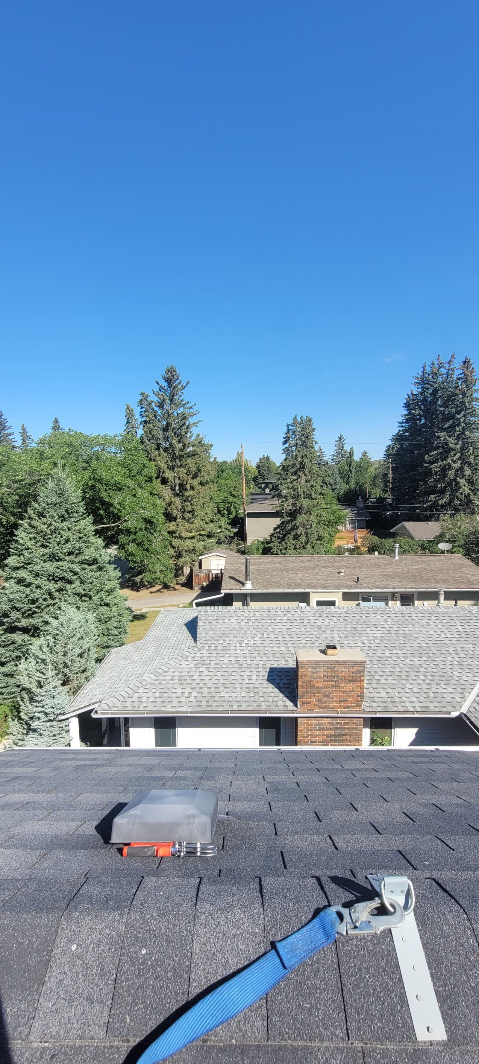 Gutter Cleaning on a Budget, eavestrough cleaning in Calgary, photo 3