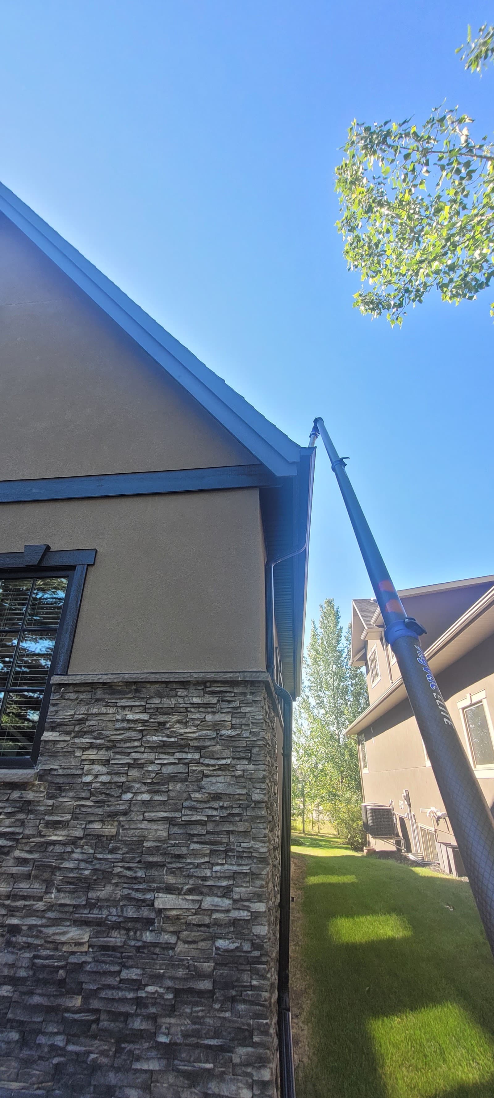 Gutter Cleaning on a Budget, eavestrough cleaning in Calgary, photo 4