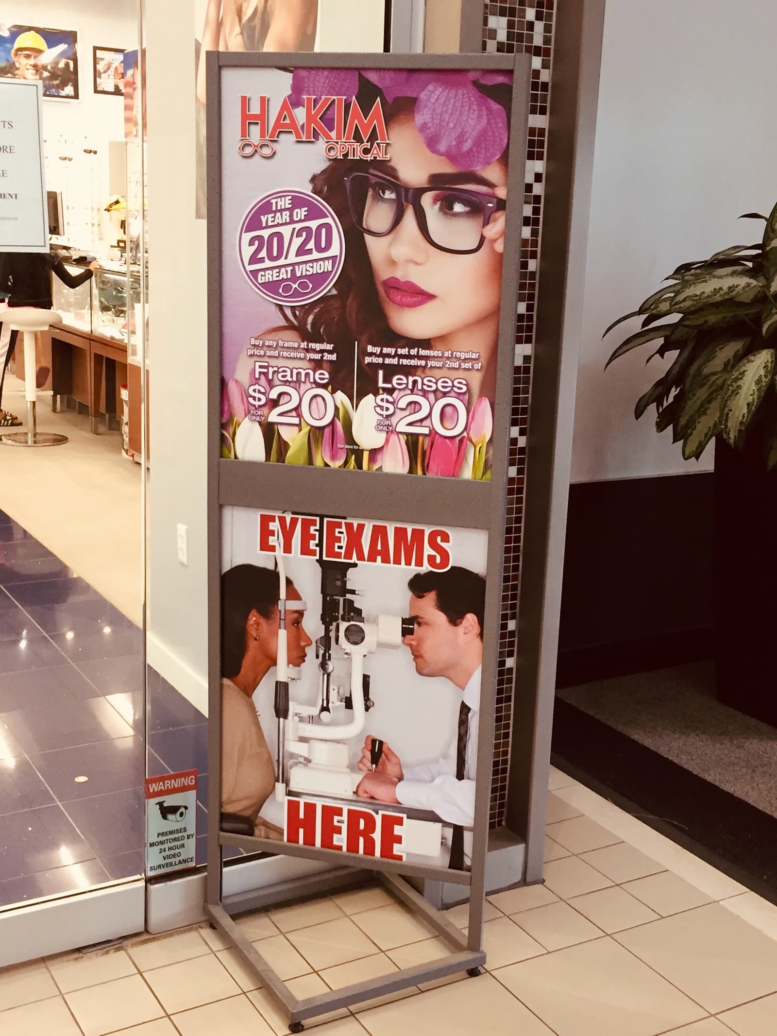 Hakim Optical Stoney Creek - Eastgate Square photo 6
