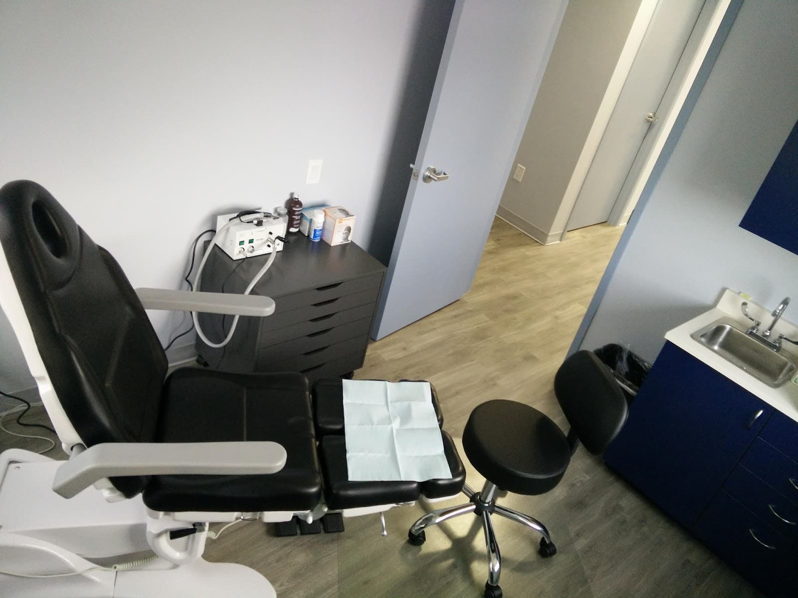 Halton Foot & Orthotic Clinic, podiatry & foot care in Oakville, photo 3