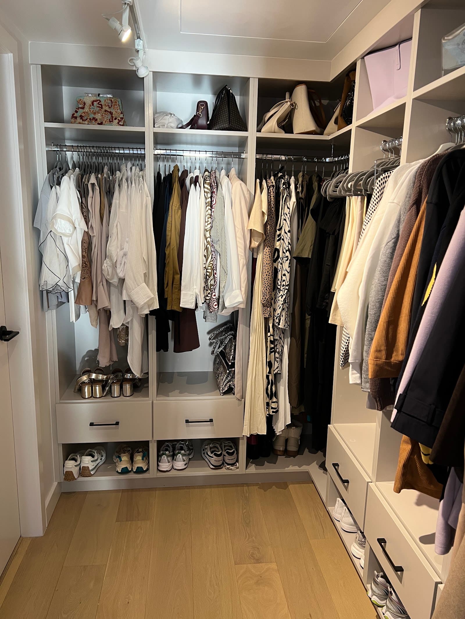 Harmony Home Organizing, professional organizers in Vancouver, photo 2