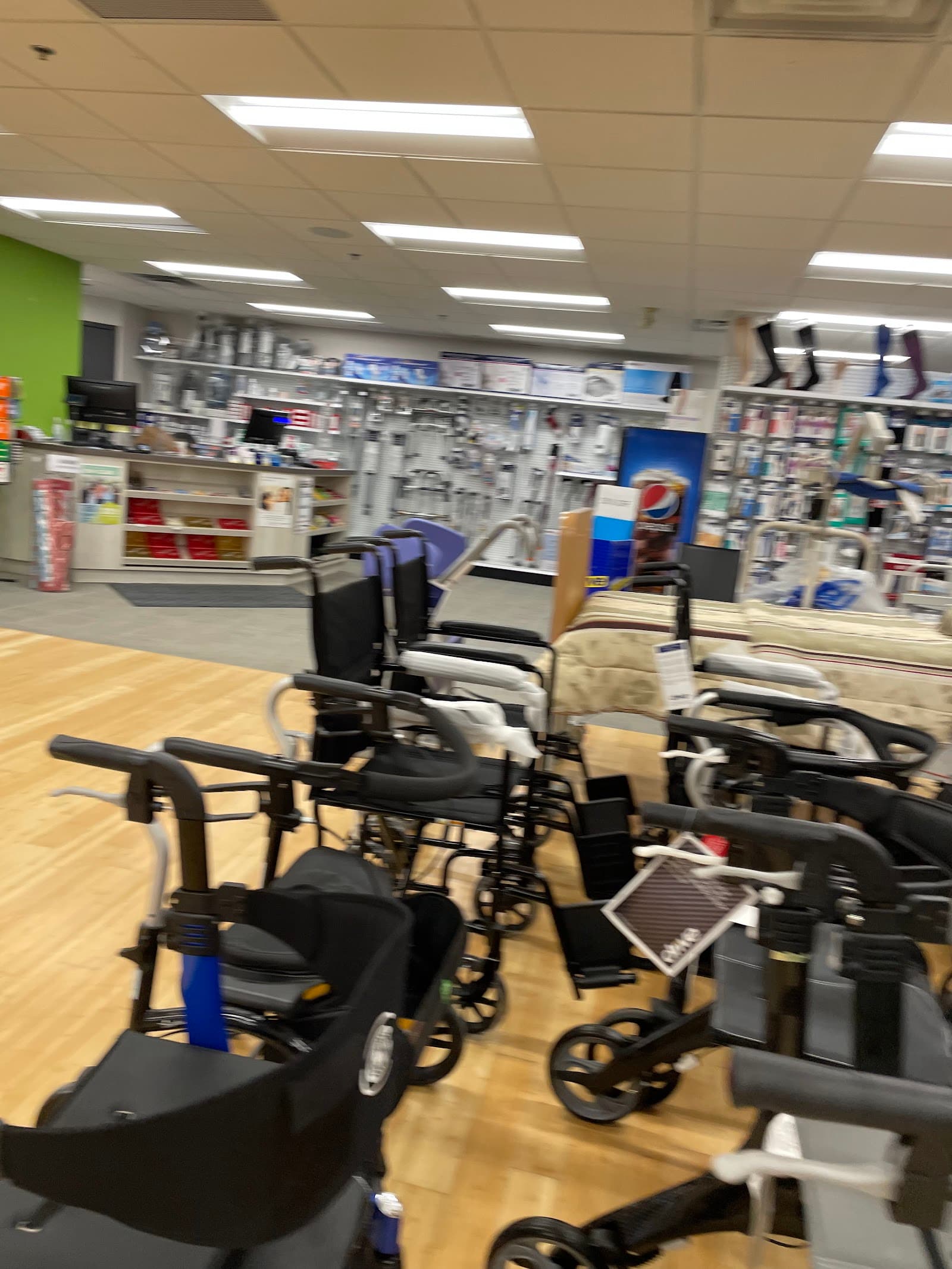 Hauser's Pharmacy & Home Healthcare Hamilton photo 3
