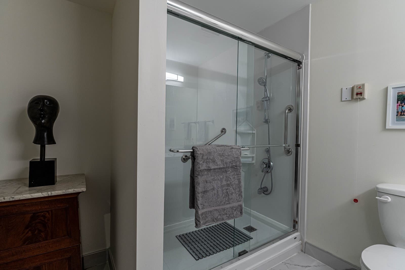 Hazelton Place Retirement Residence photo 1