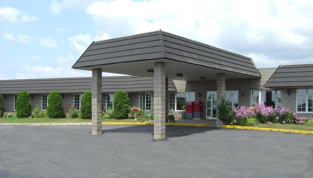 Helen Henderson Care Centre photo 1 of 4