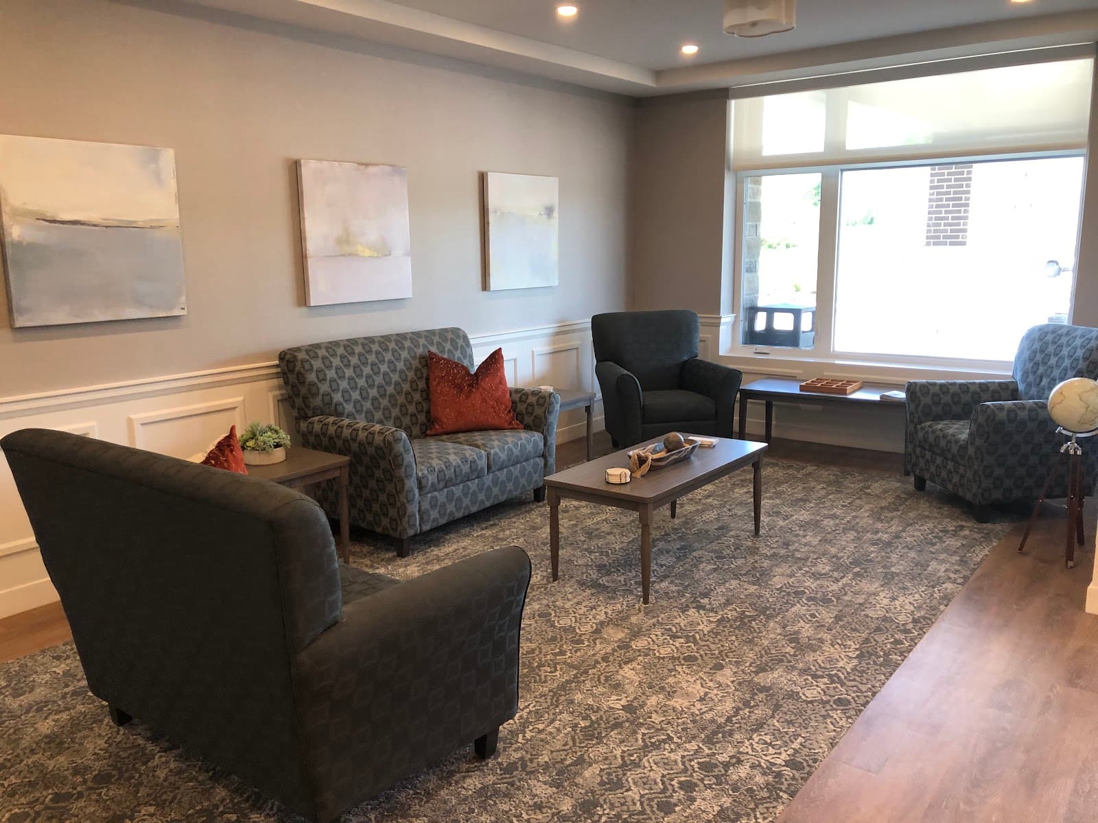 Heritage Suites Senior Residence photo 1
