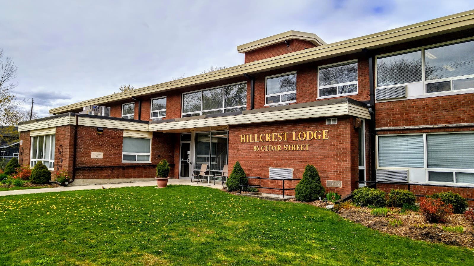 Hillcrest Lodge