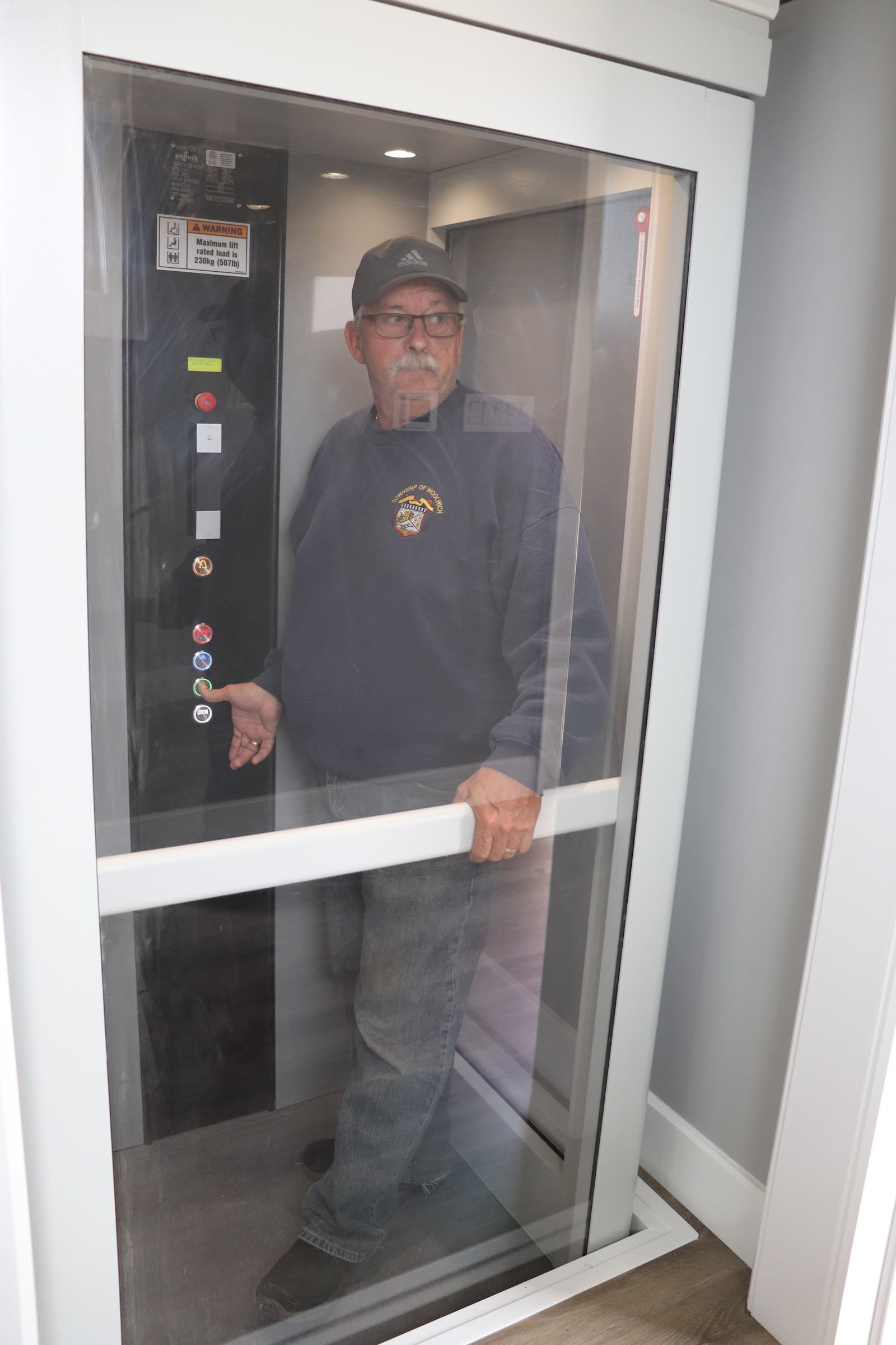 Homelifts by Cambridge Elevating – Shaftless Home Elevators photo 2