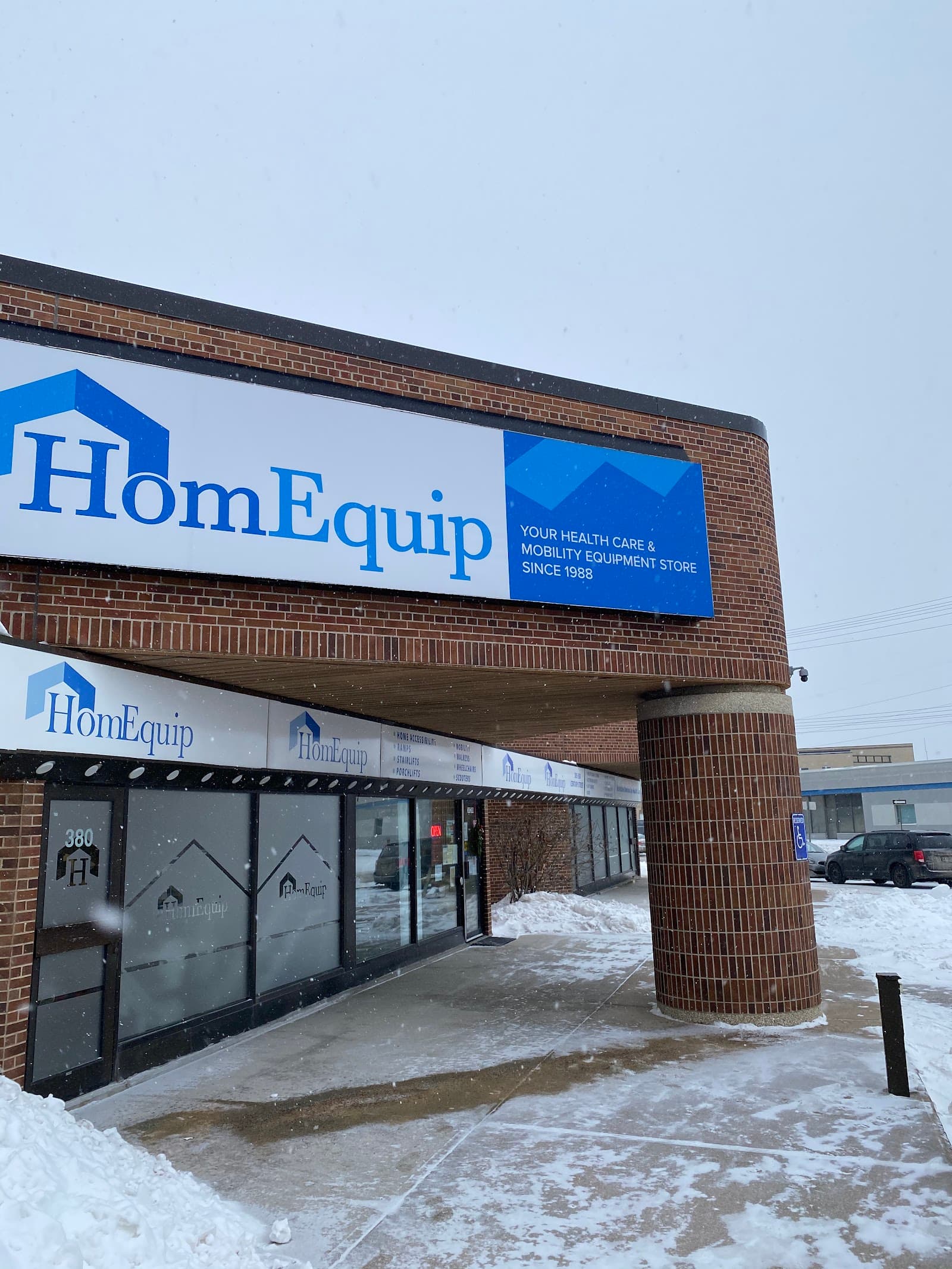 HomEquip photo 1 of 7